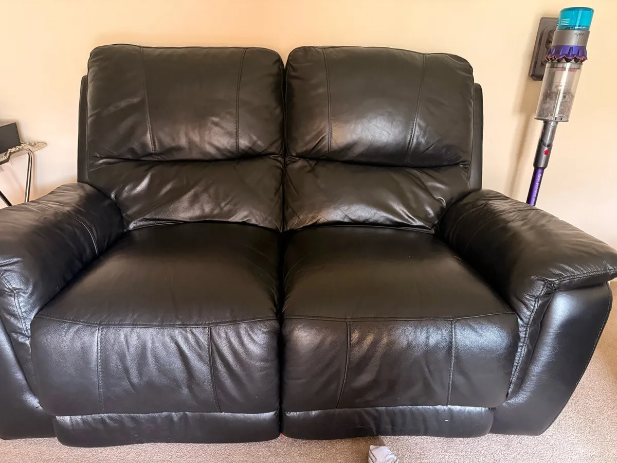 Manual sofa recliner I good condition - Image 3