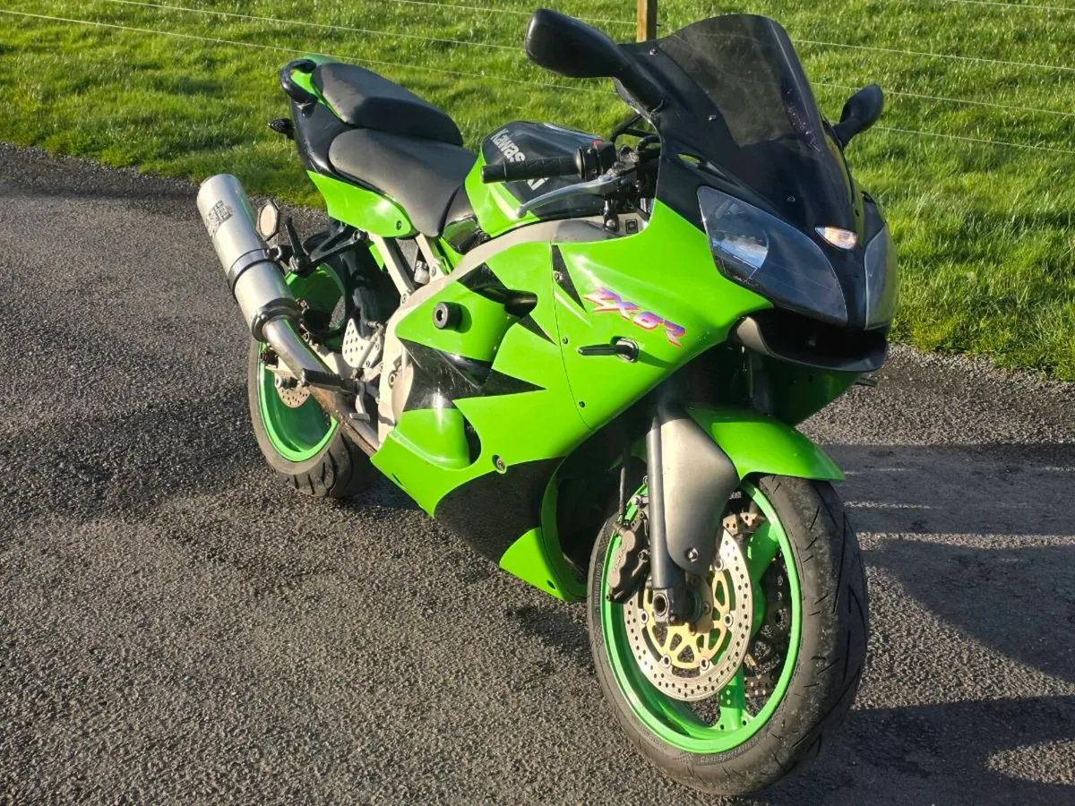 2001 KAWASAKI ZX6-R NINJA ABSOLUTELY MINT - Image 3