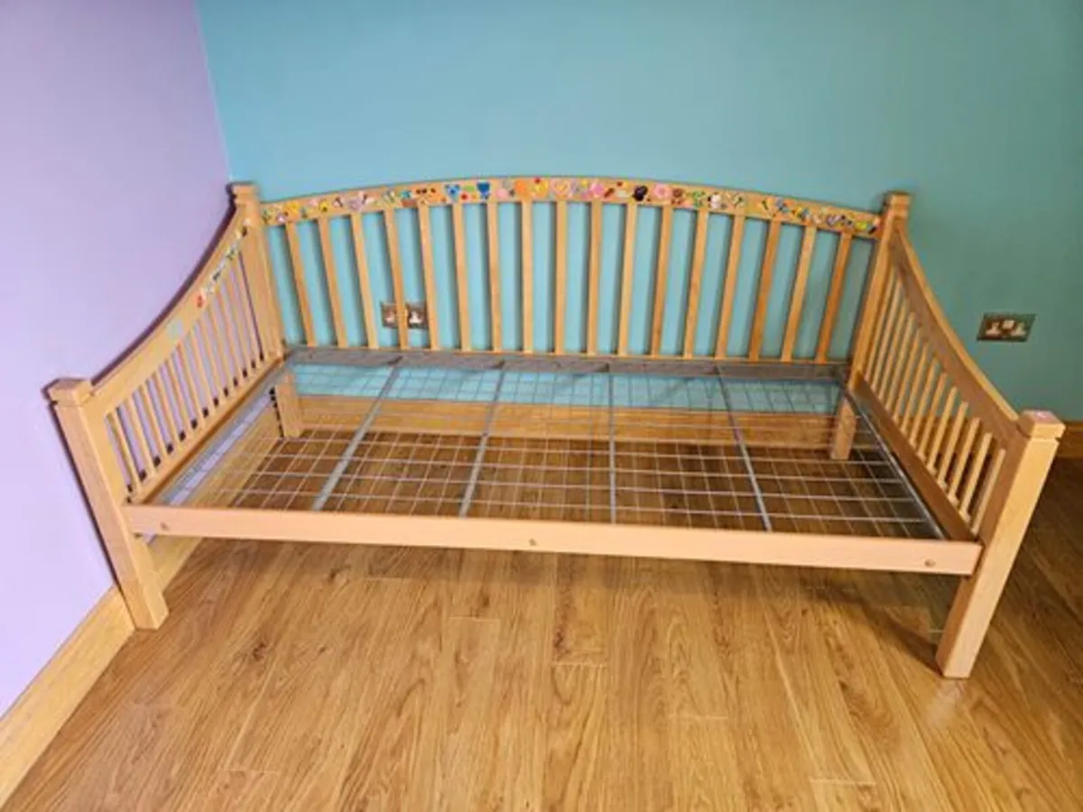 Single Bed / Sofa Bed with Mattress - Image 3