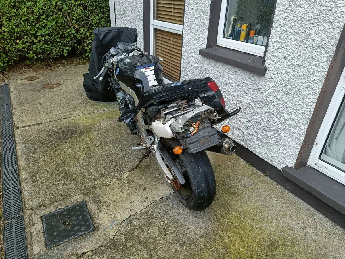 Suzuki GSXR 750 - Image 3