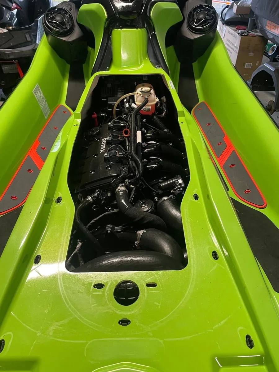 RXT 300 sea-doo - Image 1
