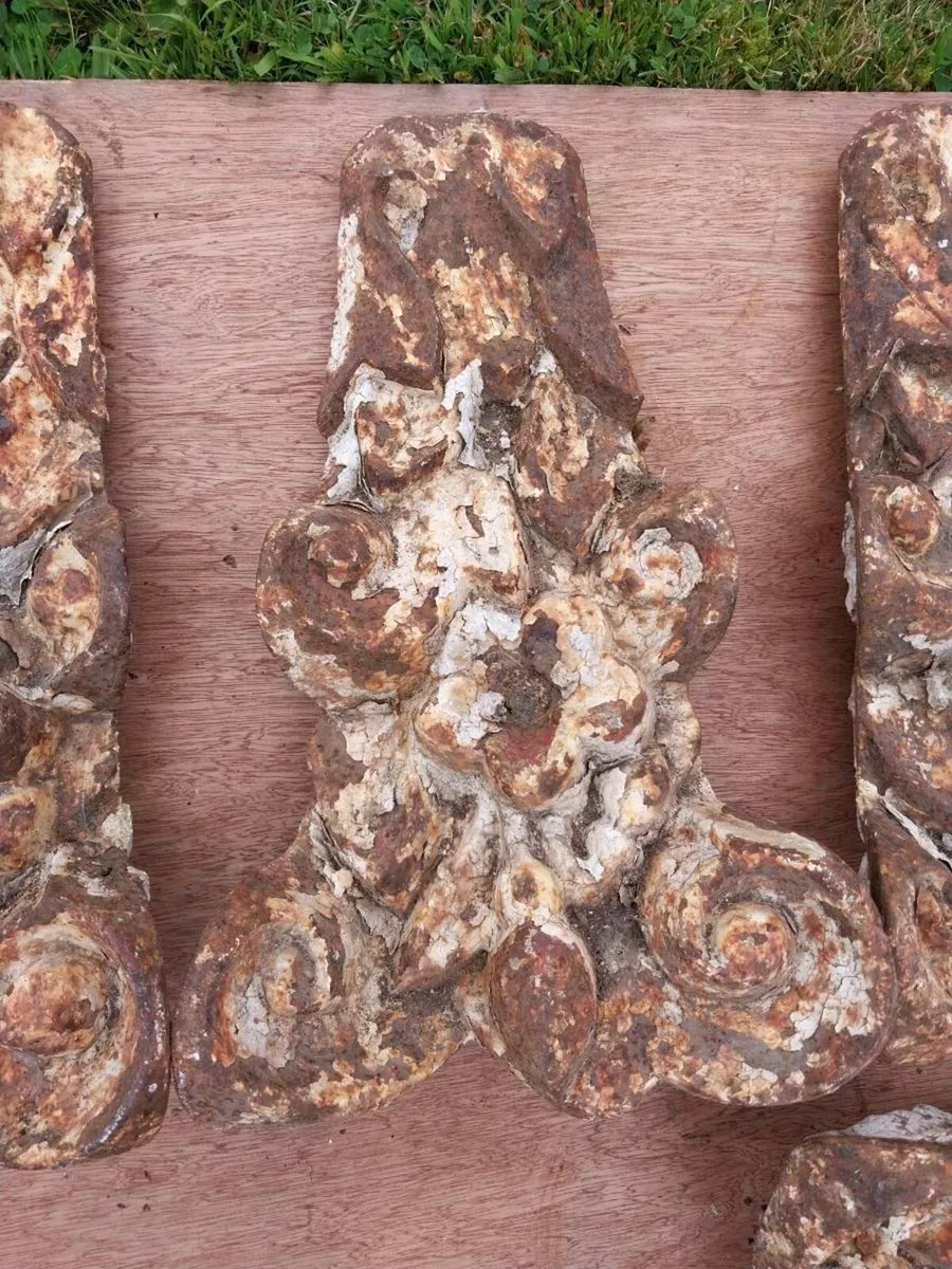 7 Salvage Corbels - Image 3