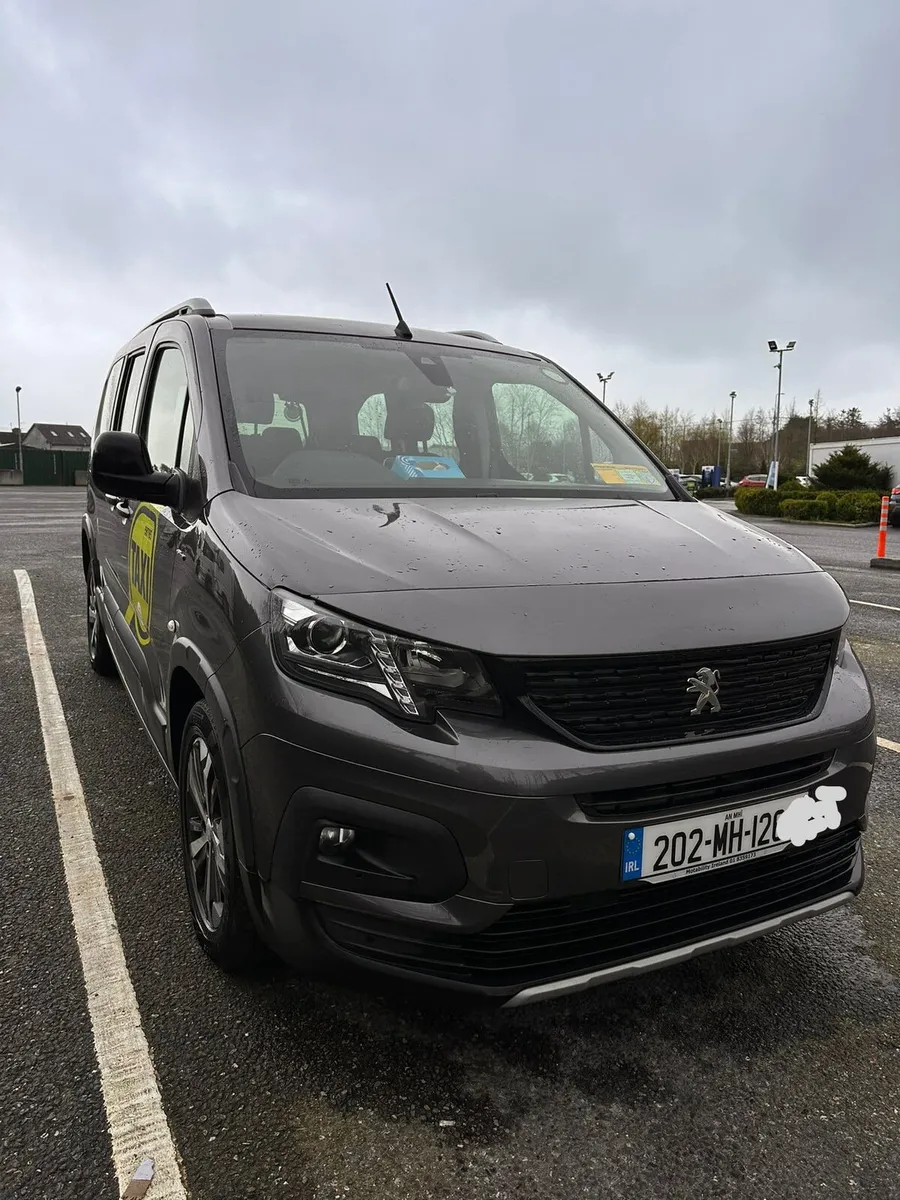 Peugeot rifter GT line 1.5 automatic 7 seats - Image 1