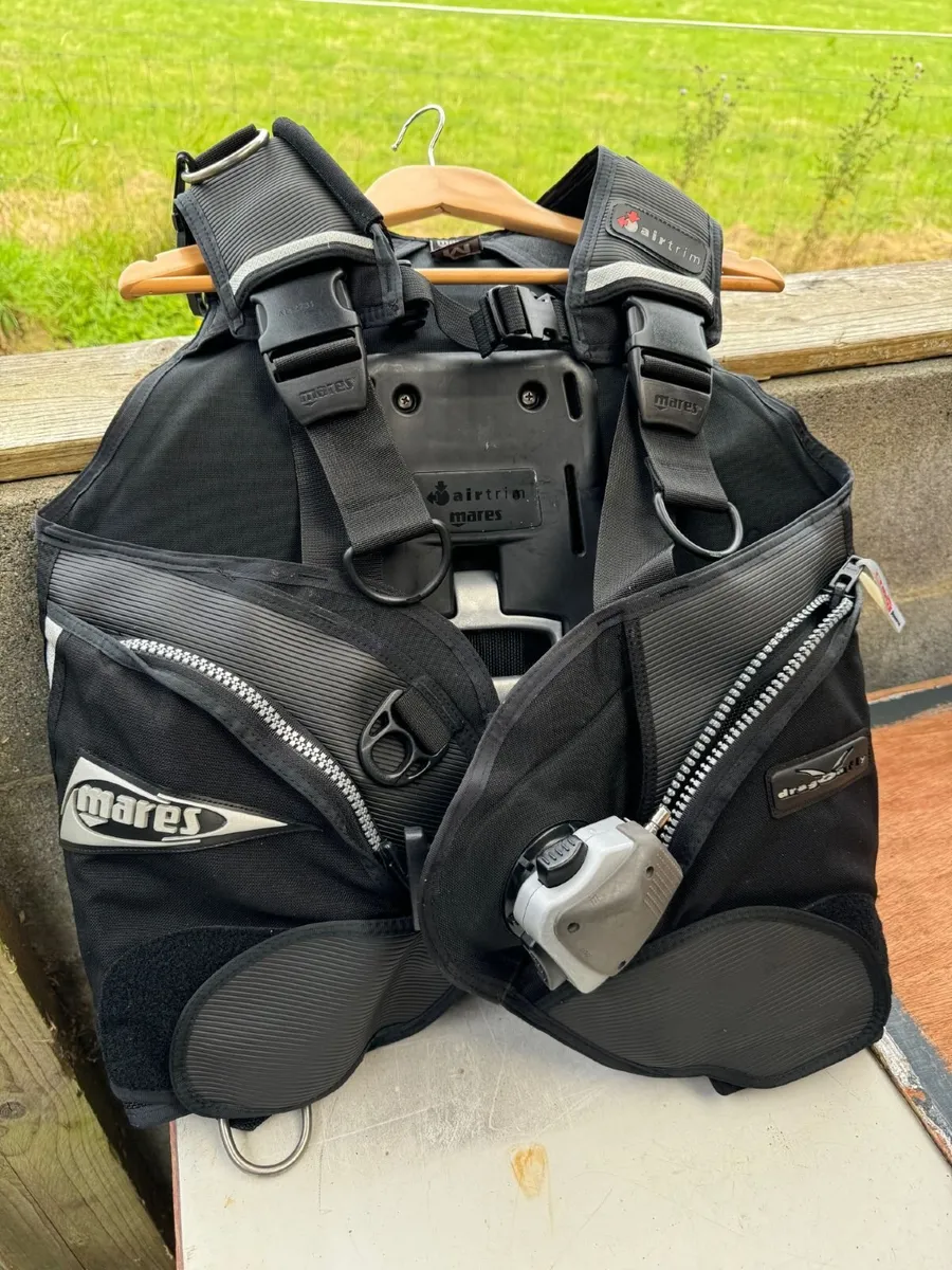 O'Three Cold water Diving Suit & gears - Image 3