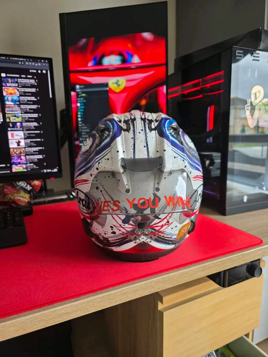 Arai RX-7V EVO helmet - Image 4