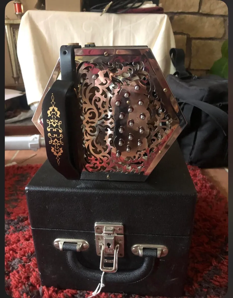 Concertina - Image 1