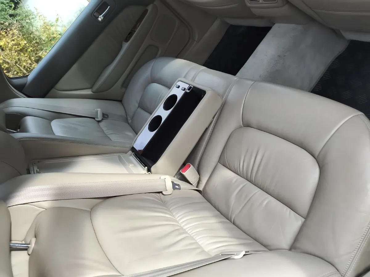 Lexus LS400  1998 - Image 3