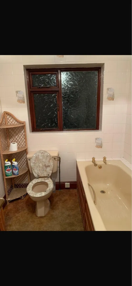 Bathroom suit - Image 2