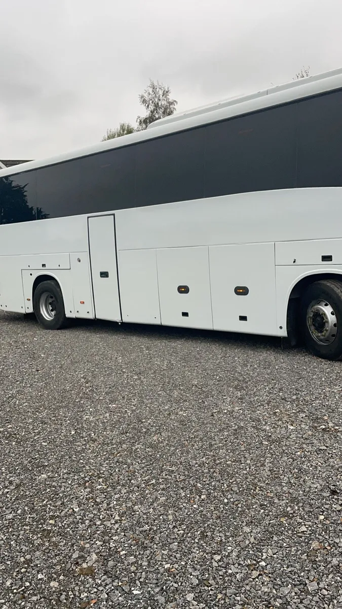 2009 kinglong coach - Image 2