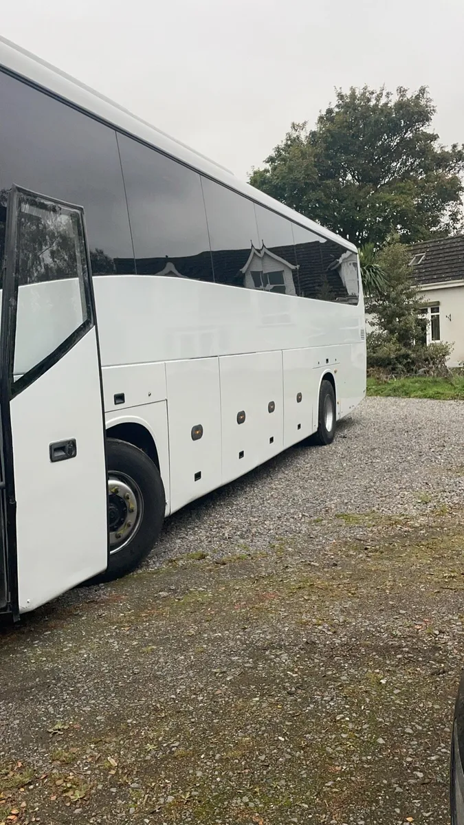 2009 kinglong coach - Image 4