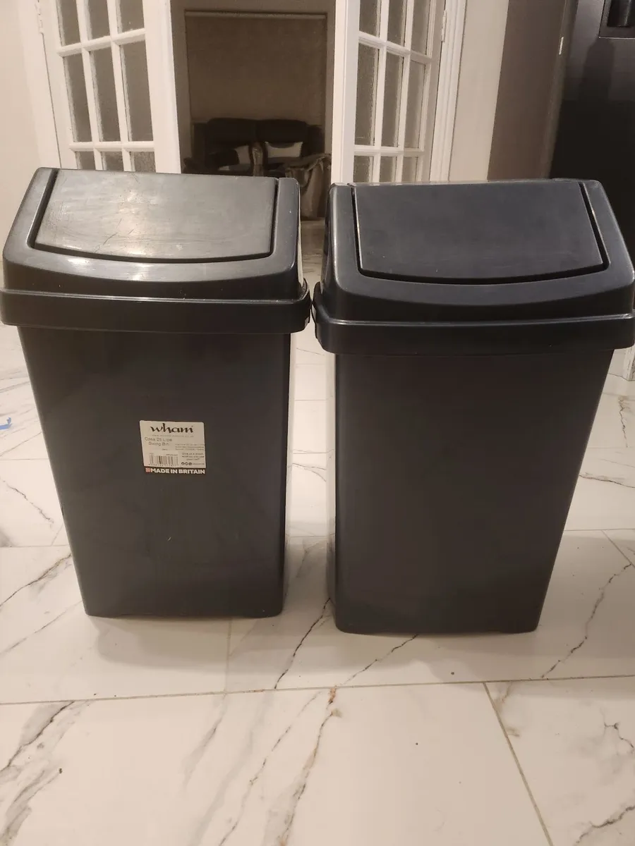 Set of Bins