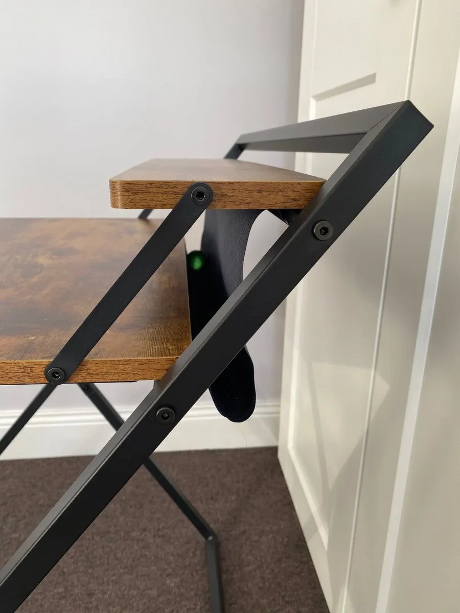 Foldable desk - Image 3
