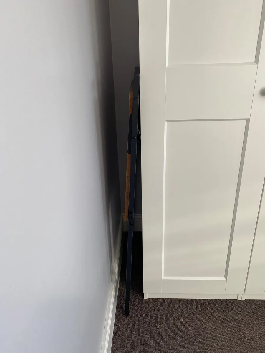 Foldable desk - Image 4