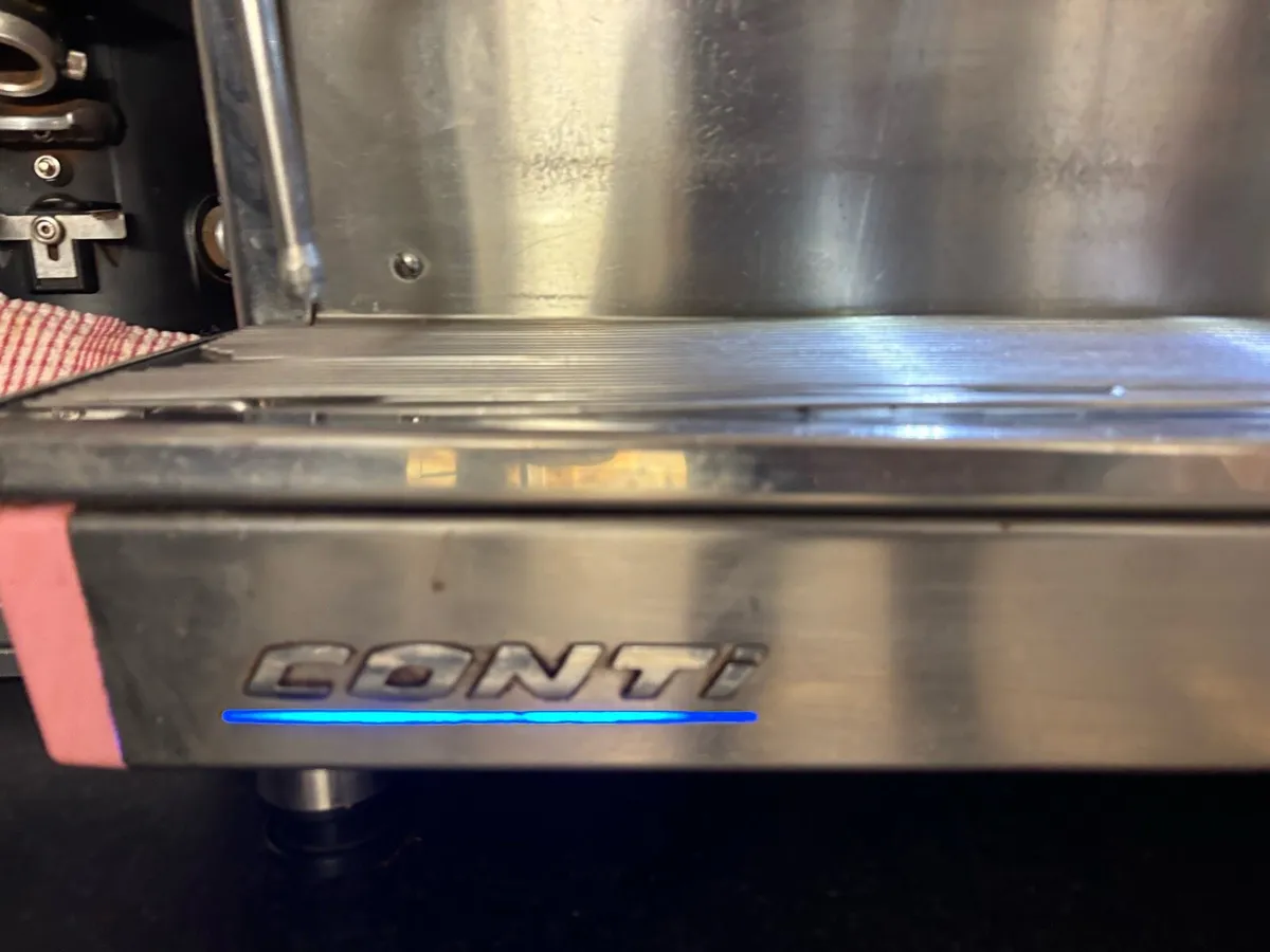 Conti commercial coffee machine - Image 2