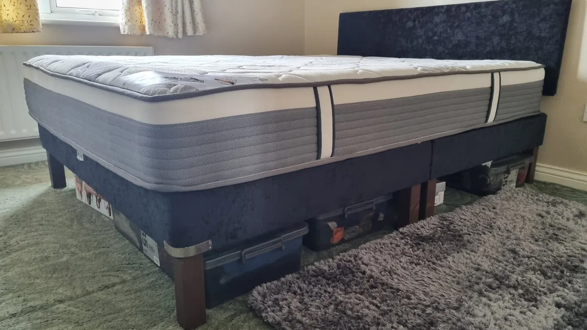 King size bed with mattress - Image 2