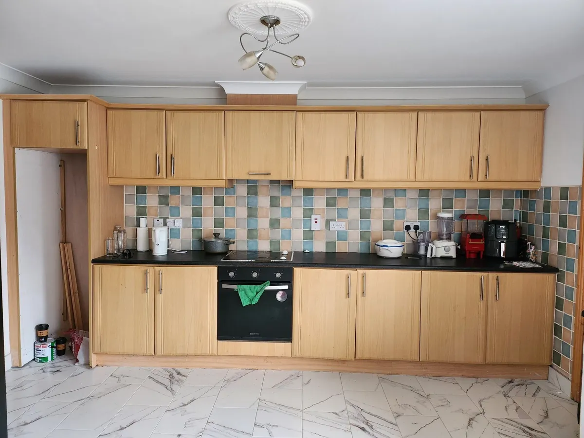 Kitchen cabinets - Image 2