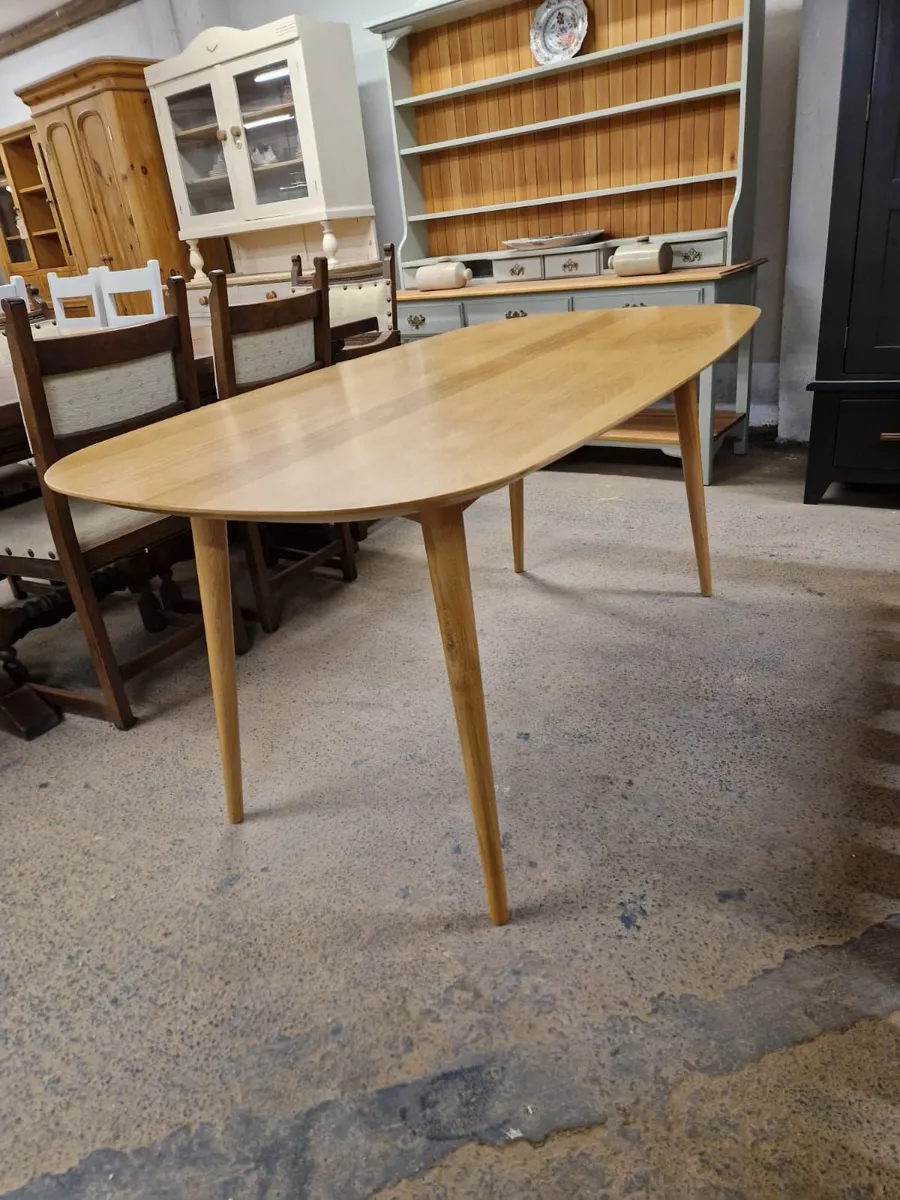 Retro light oak kitchen table - Image 1