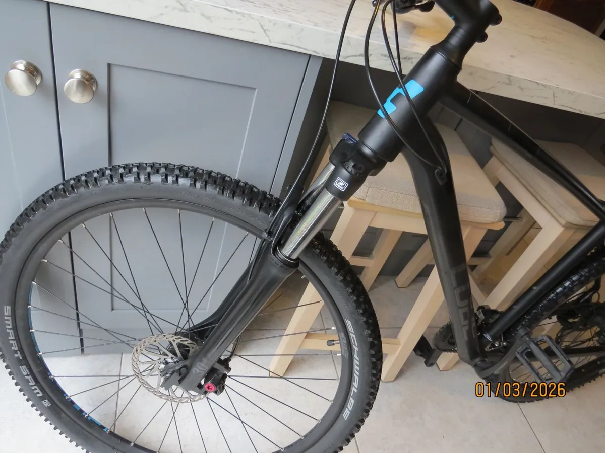 Cube  Mountain bike - Image 3