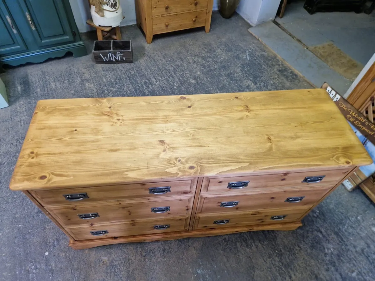 Large vintage pine chest of drawers - Image 2