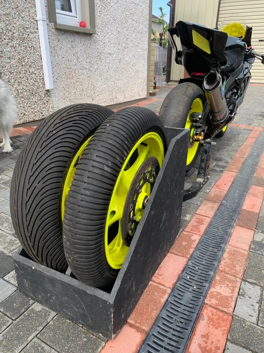 Yamaha 13S R6 race bike - Image 4