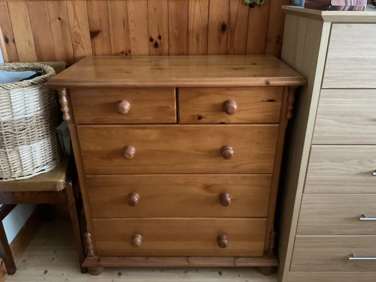 Small chest of drawers - Image 2