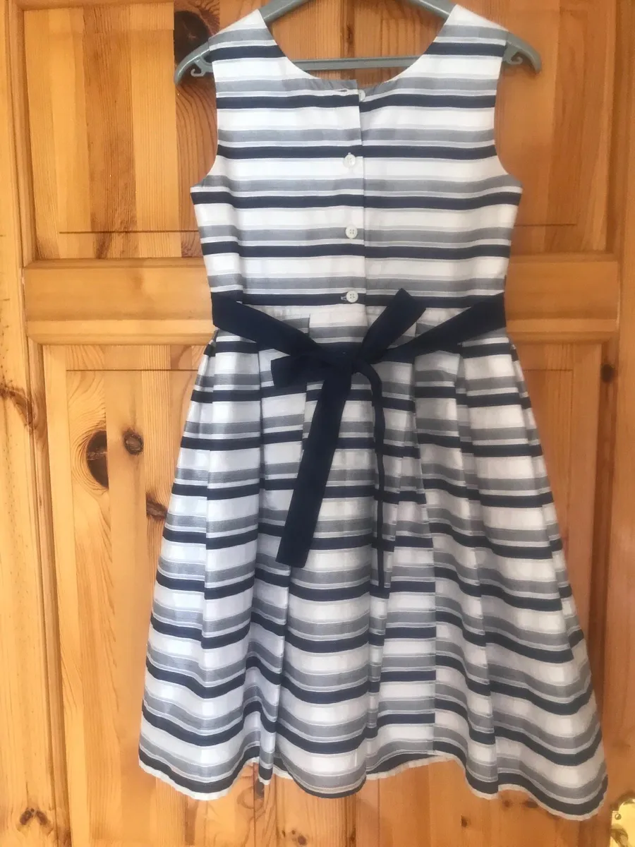 Girls dress - Image 2