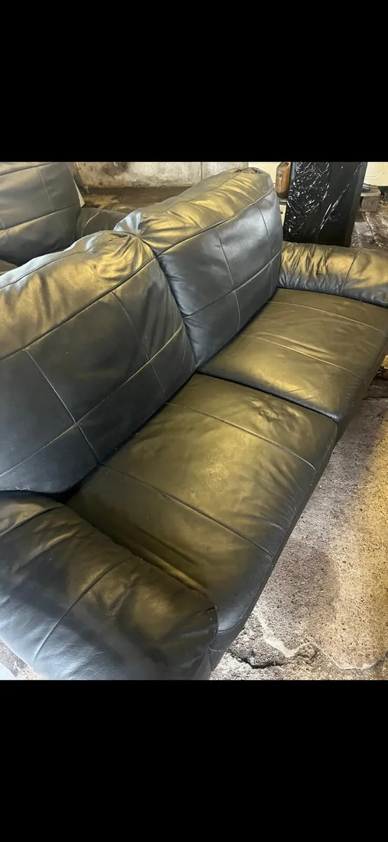 Sofa set 3 + 1 seater - Image 1