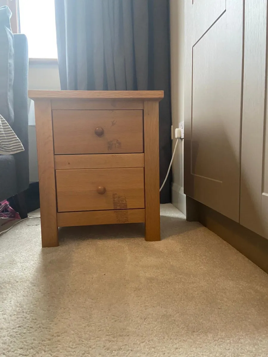 Bedroom furniture - Image 2