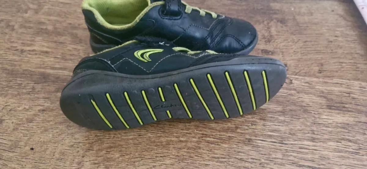 Leather Clarcks shoes for boys size 10 - Image 2