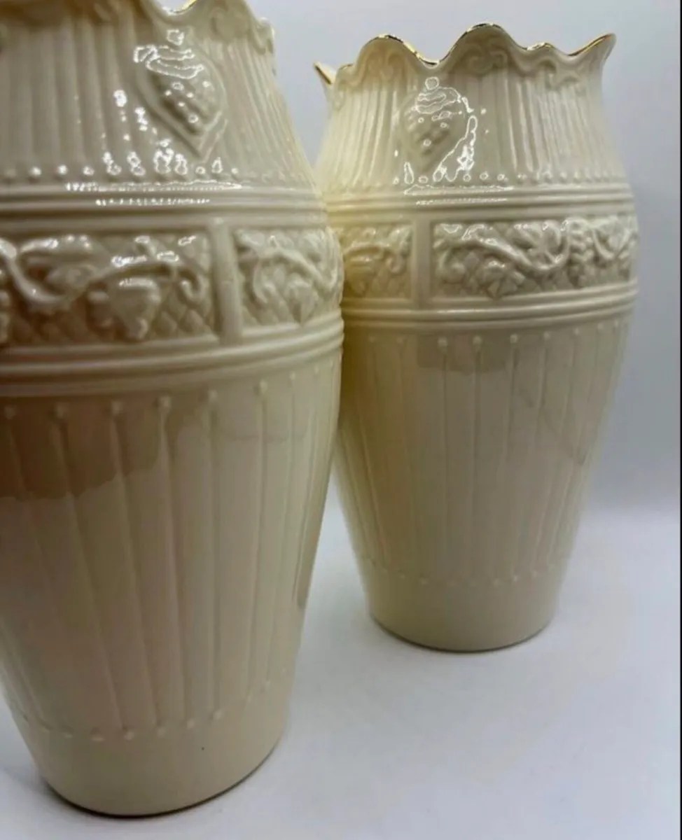Pair vintage Belleek Vases - Image 1