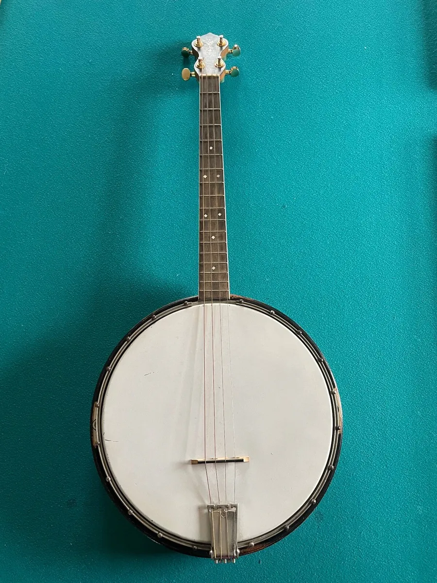 Banjo - Image 1