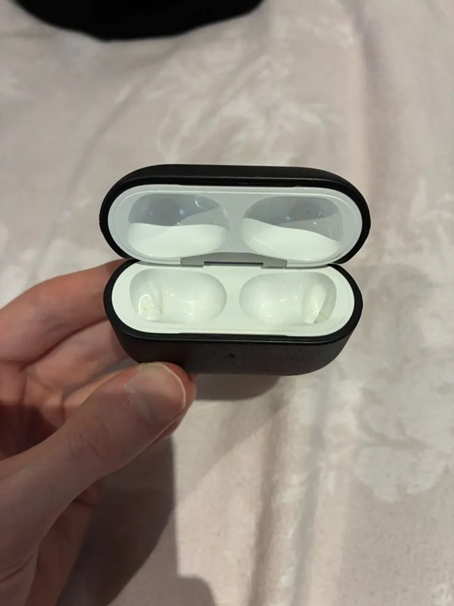 AirPods Pro 2 - Image 2