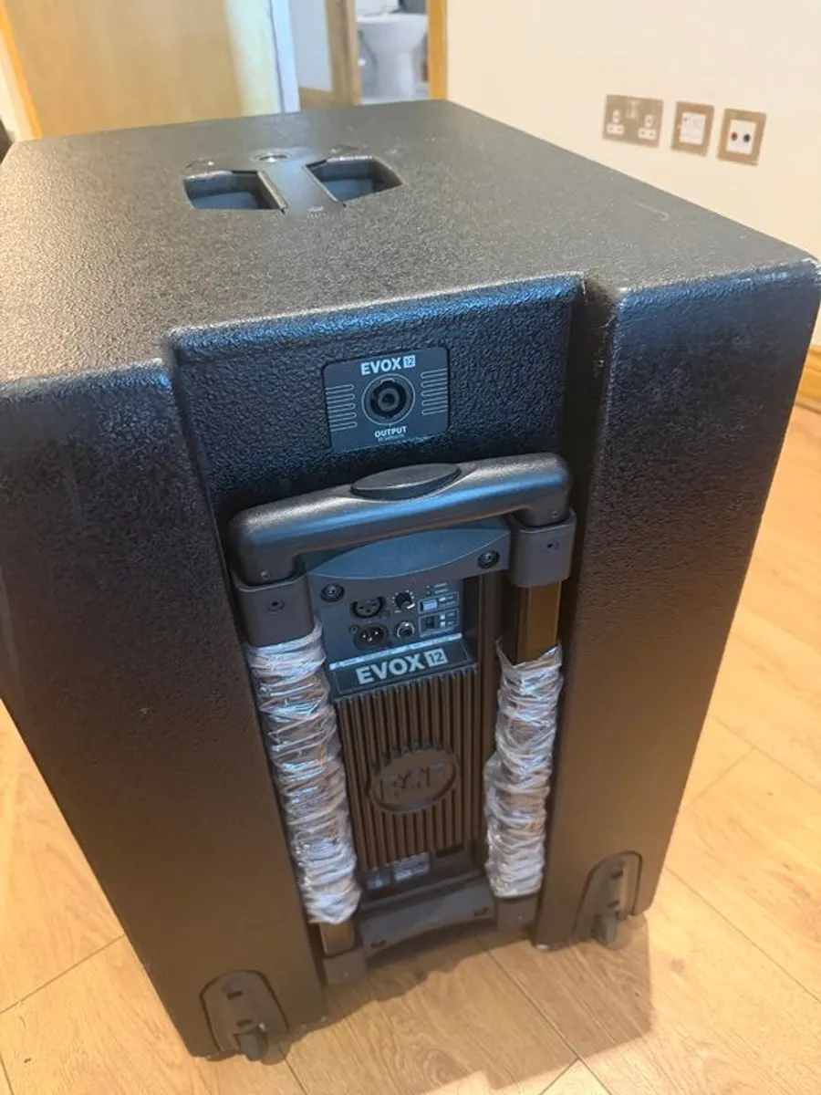 RCF EVOX 12 (full covers and RCF Mixer) - Image 4