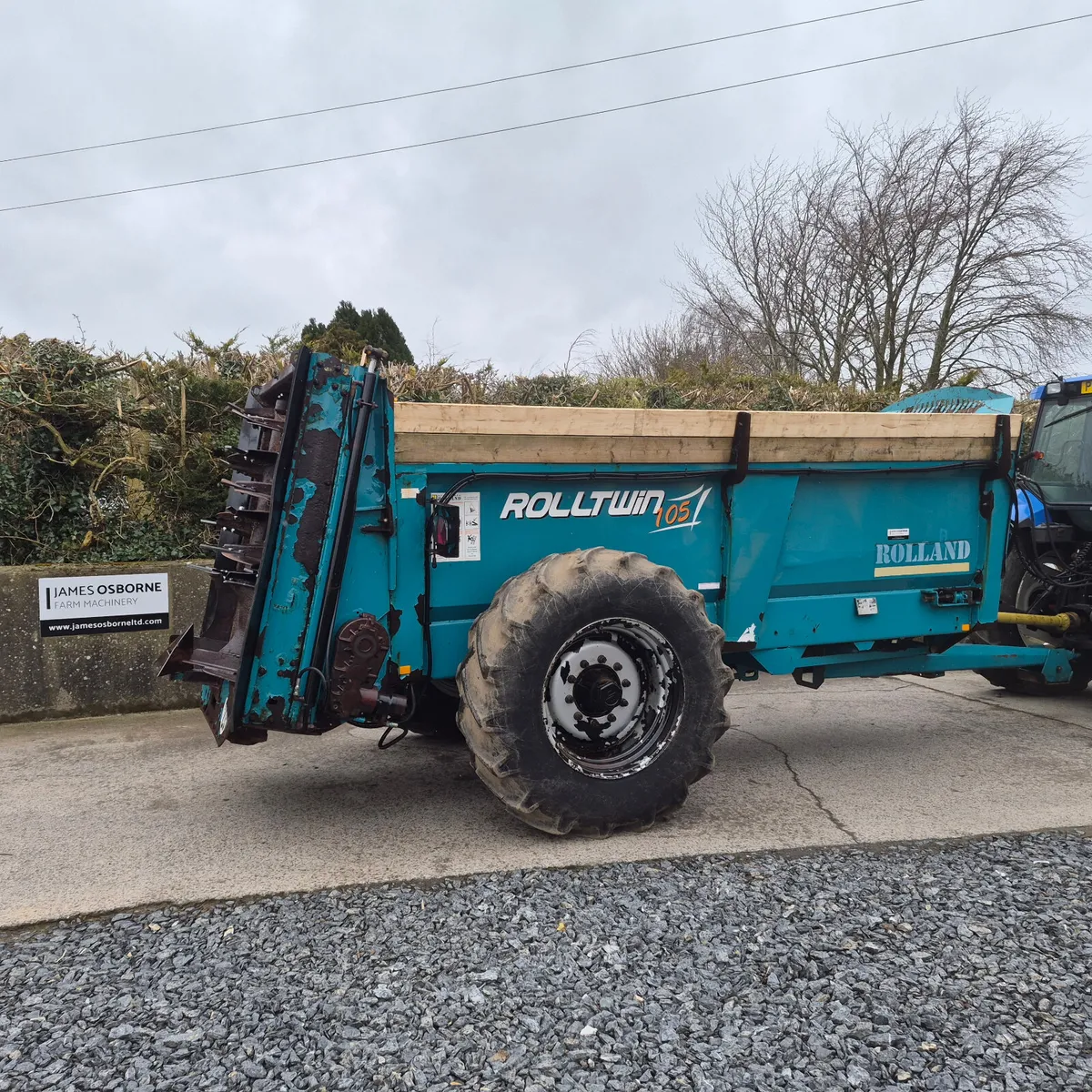 Rolland 105 (7ton) Rear Discharge Spreader - Image 2