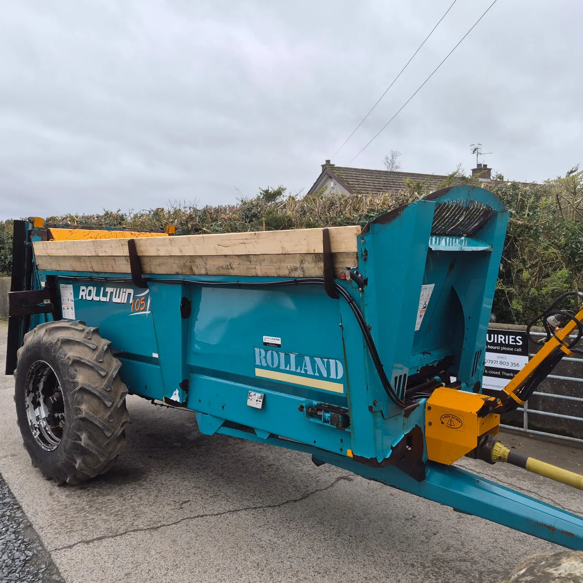 Rolland 105 (7ton) Rear Discharge Spreader - Image 1