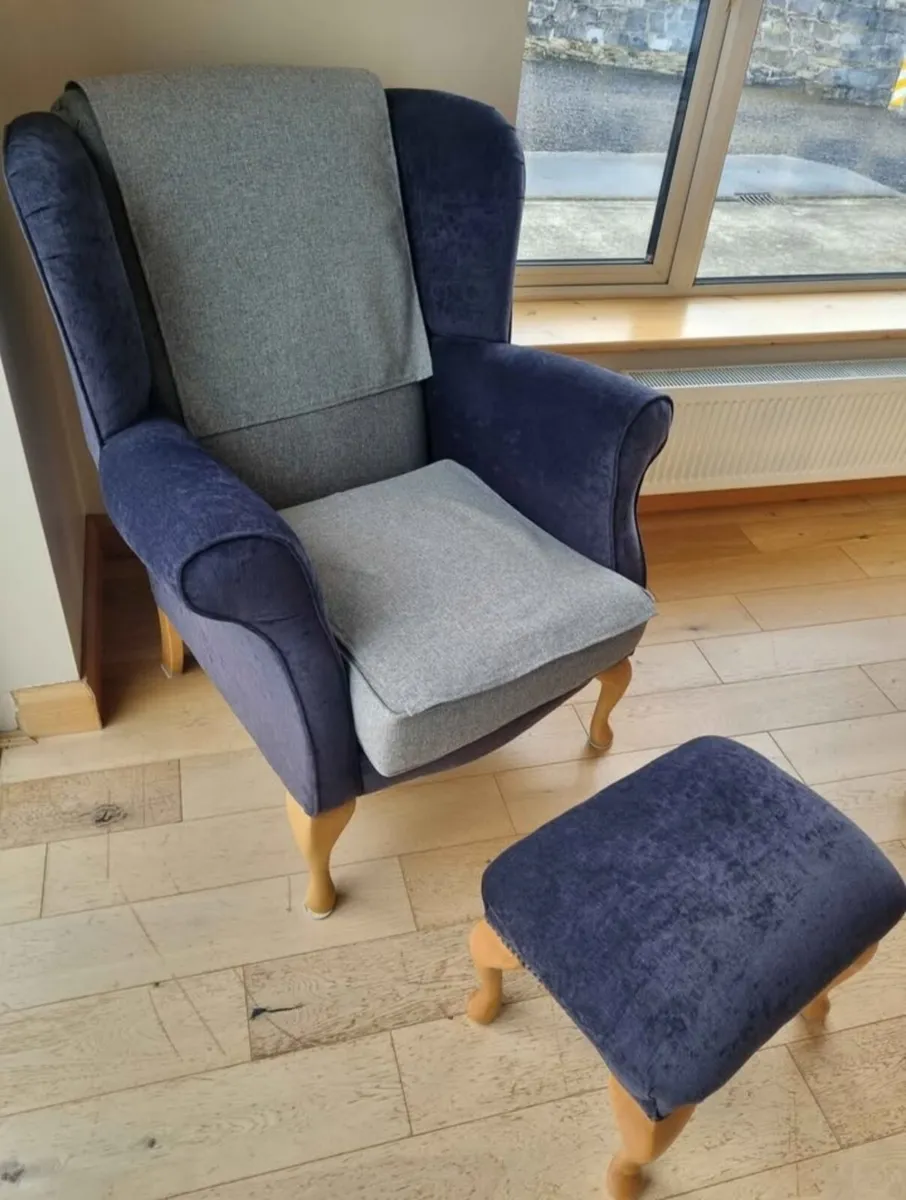 Queen ann chairs x2 - Image 2