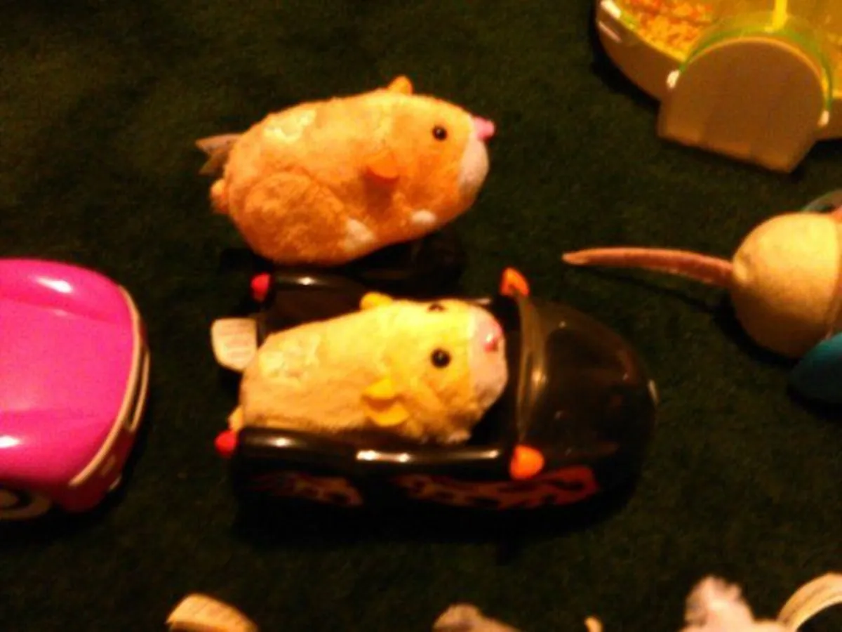 Large roaring dinosaur lizard godzilla triceratop - Image 2