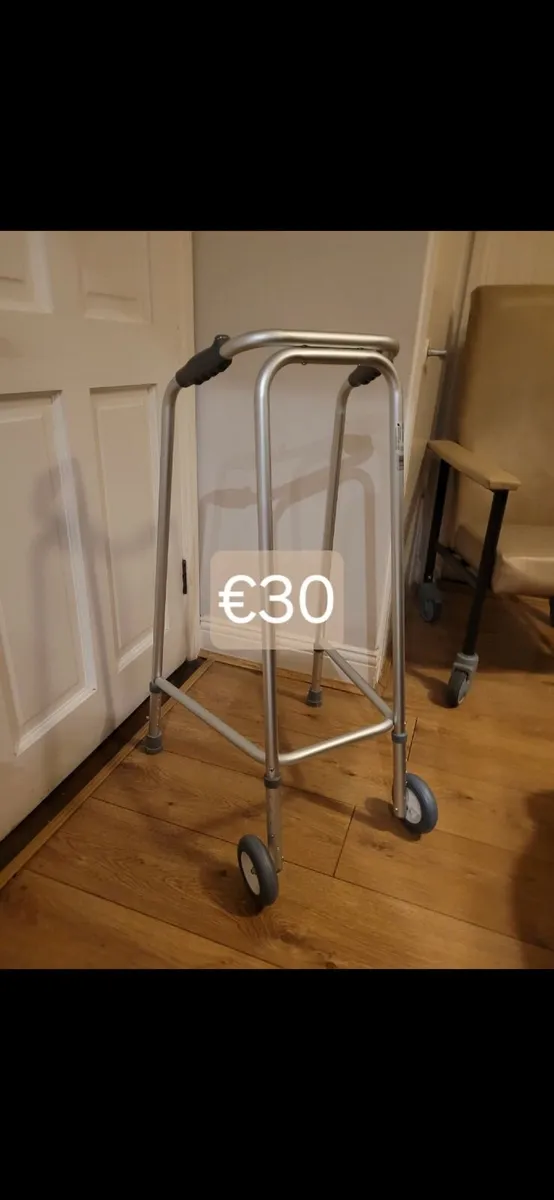 Mobility aids (selection) - Image 2