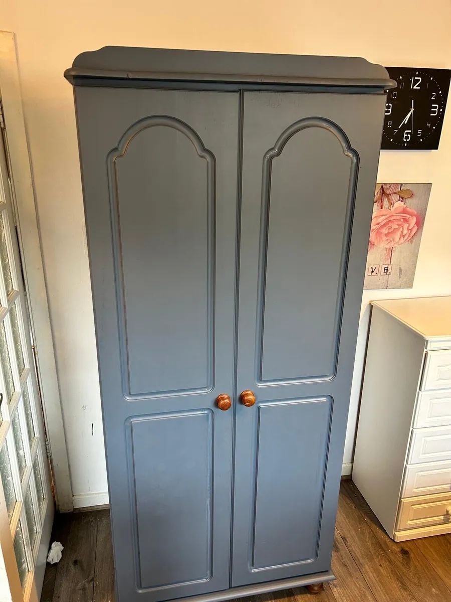 Grey Wardrobe Cork - Image 1