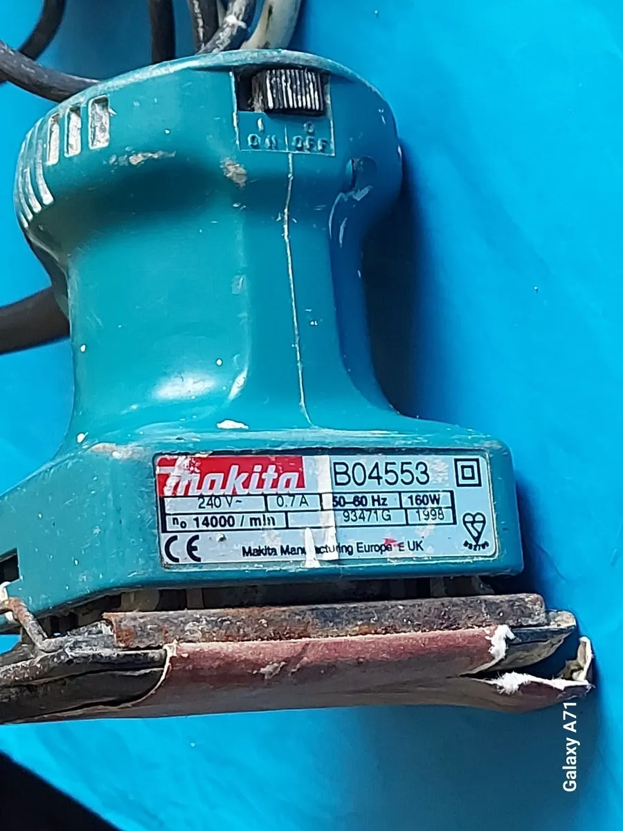 Makita Finishing Sander 200W - BO4555 Very Good Co - Image 1