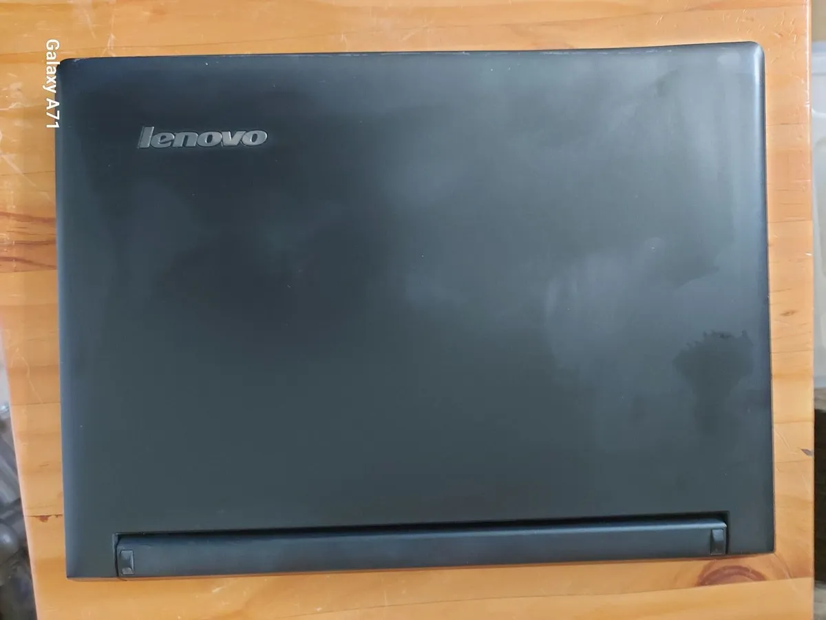 Lenovo 14 inch Laptop, 4GB Ram, 300 GB Hdd, Win 10 - Image 3