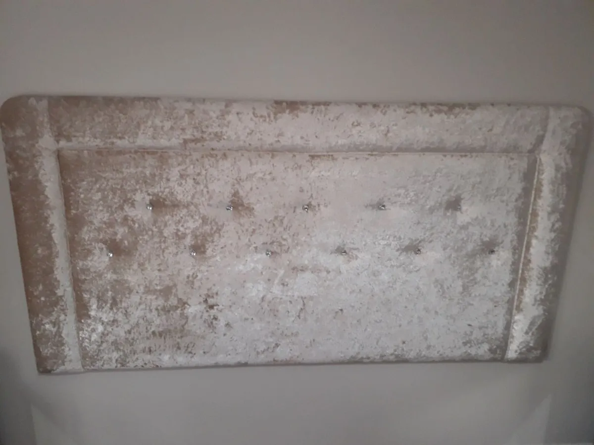 6ft crushed velvet headboard - Image 2