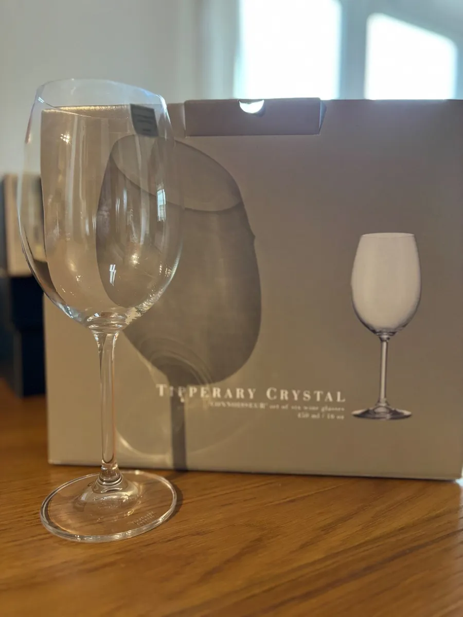 Tipperary Crystal set of six wine glasses - Image 1