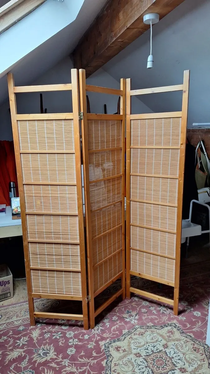 Large wicker screen
