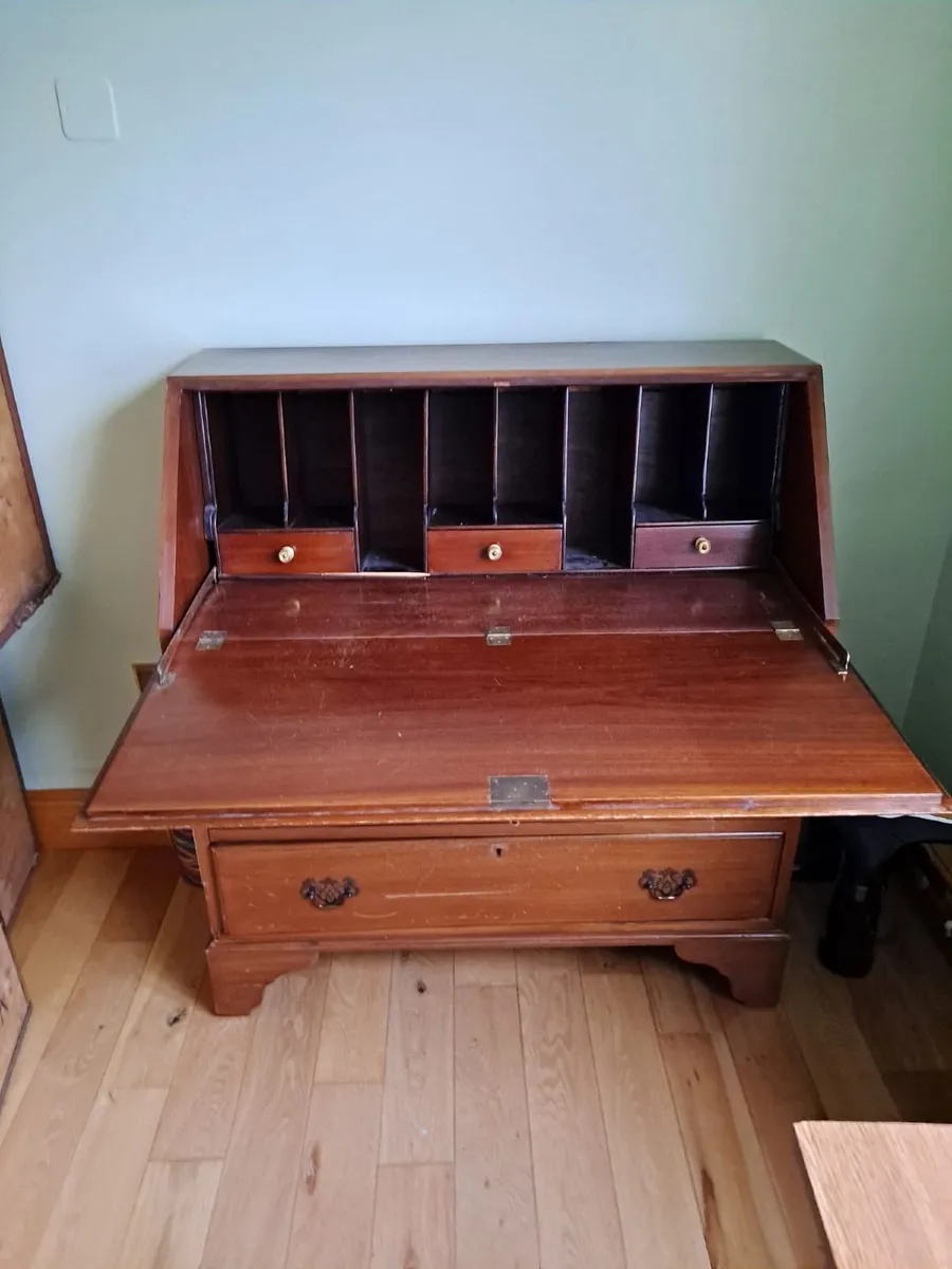 Writing desk - Image 1