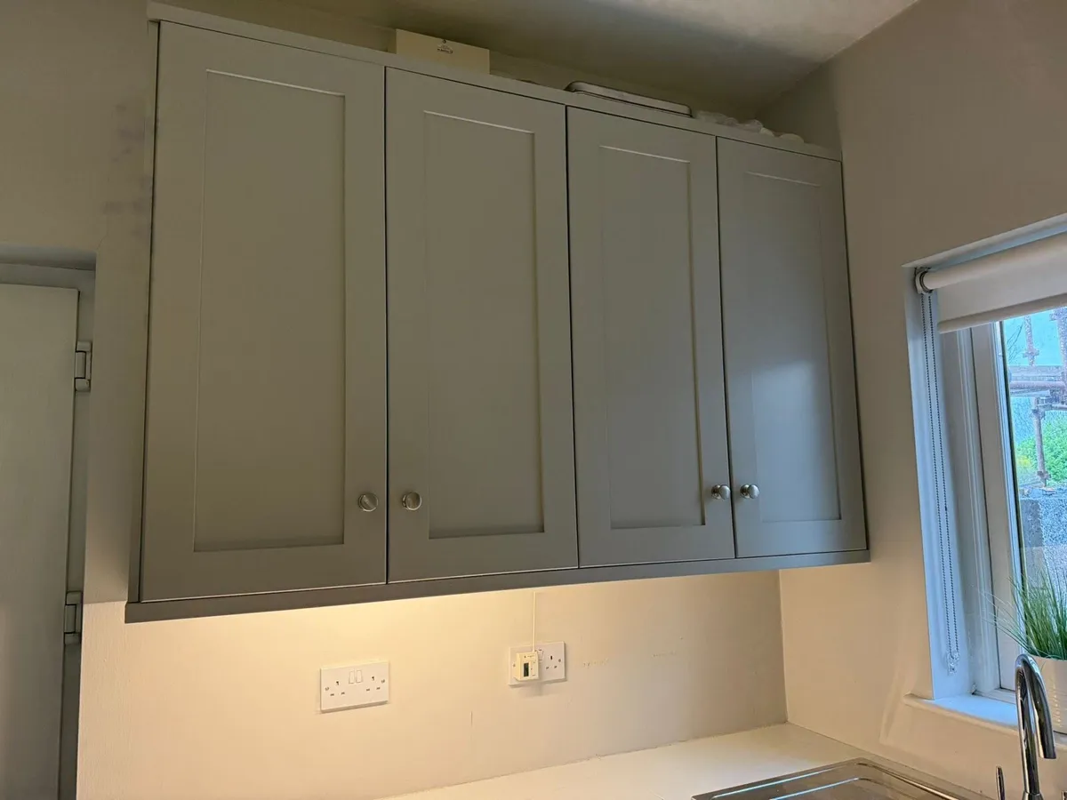 Utility units and sink - Image 3