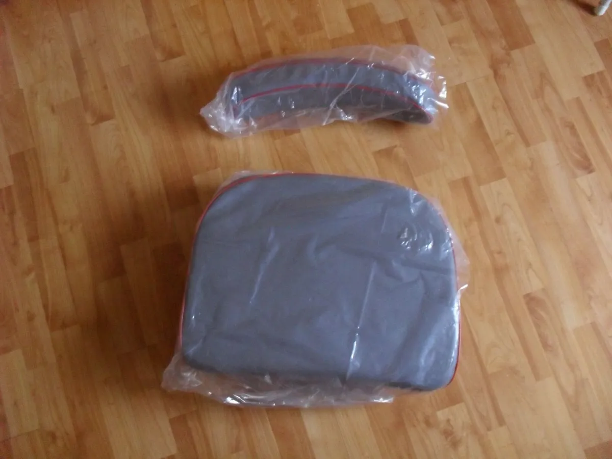 MF 135 / 35 Tank & Seat Cushion - Image 3