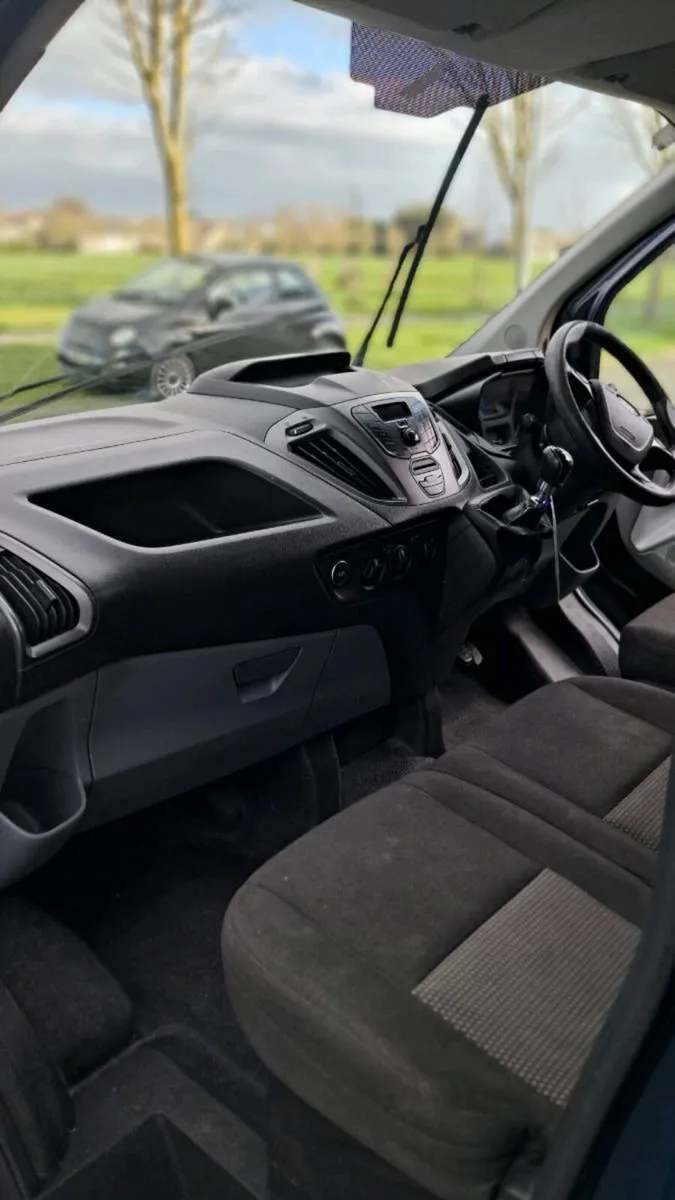 Ford Transit - Image 4
