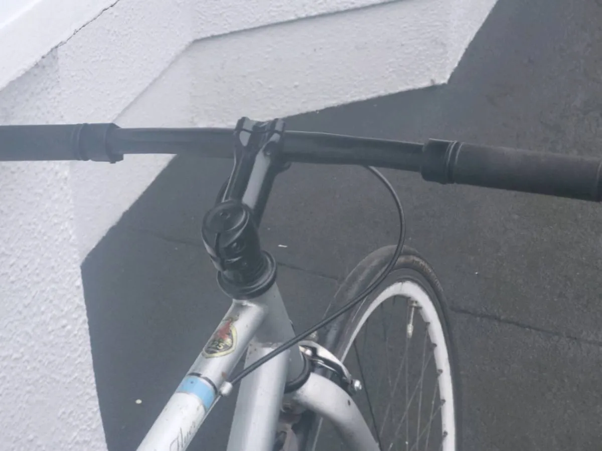 GUYS FIXIE BIKE CYCLES FINE - Image 3