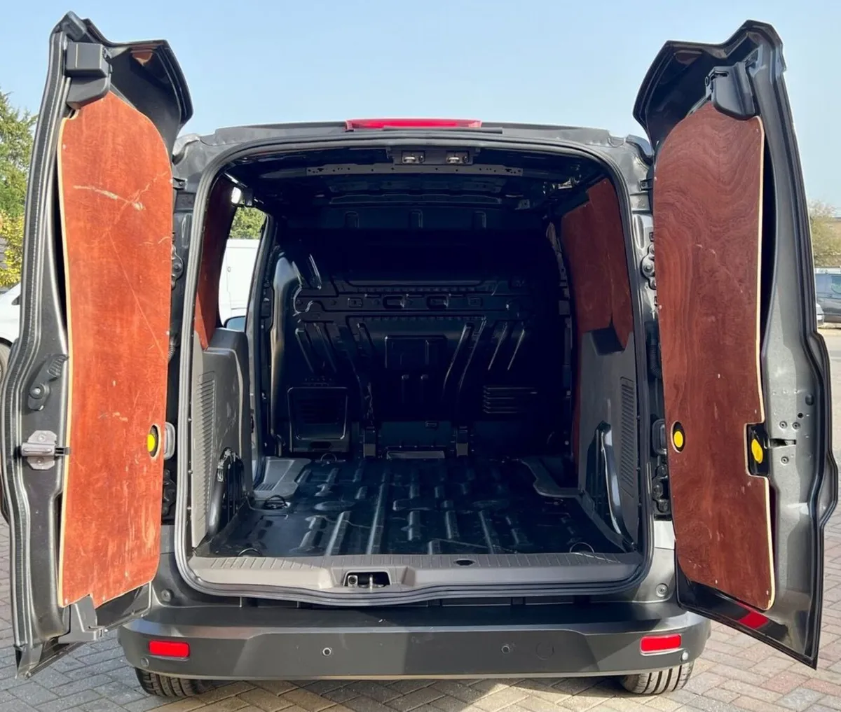 2021 Ford Transit Connect Small Panel Van - Image 3